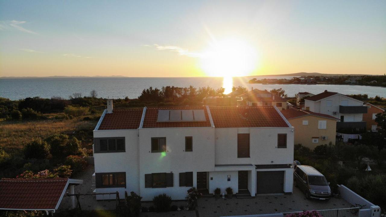 Malo Ferienvilla Privlaka, Pool, Boje, Wi-Fi, Wallbox Privlaka  Eksteriør billede